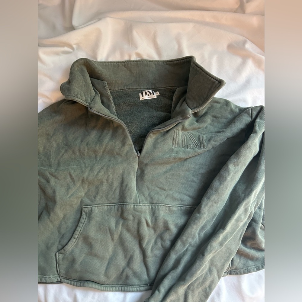 DanceMakers Crop top long sleeve quarter zip